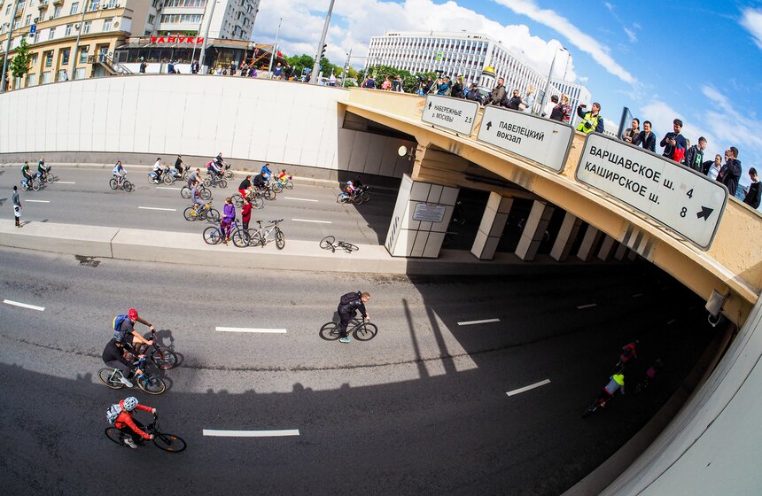 Около 50 тыс человек приняли участие в Московском весеннем велофестивале 24 фото