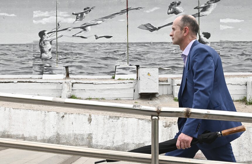 Уличная выставка "Община: партнерство – коллективность – утопия" открылась в столице 10 фото