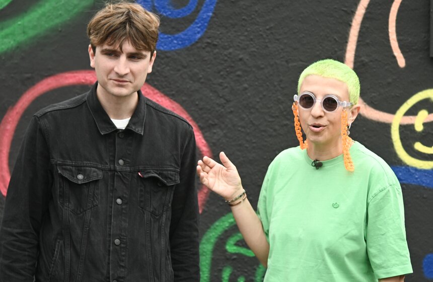 Уличная выставка "Община: партнерство – коллективность – утопия" открылась в столице 8 фото