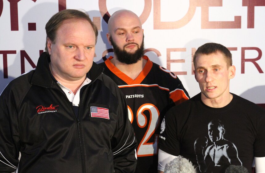 В Москве прошла открытая тренировка боксера Эдуарда Трояновского 13 фото