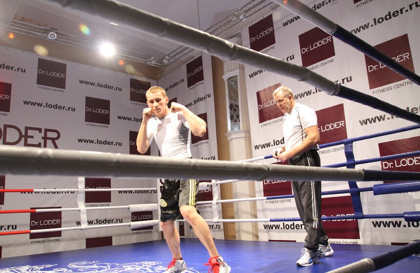 В Москве прошла открытая тренировка боксера Эдуарда Трояновского 1 фото