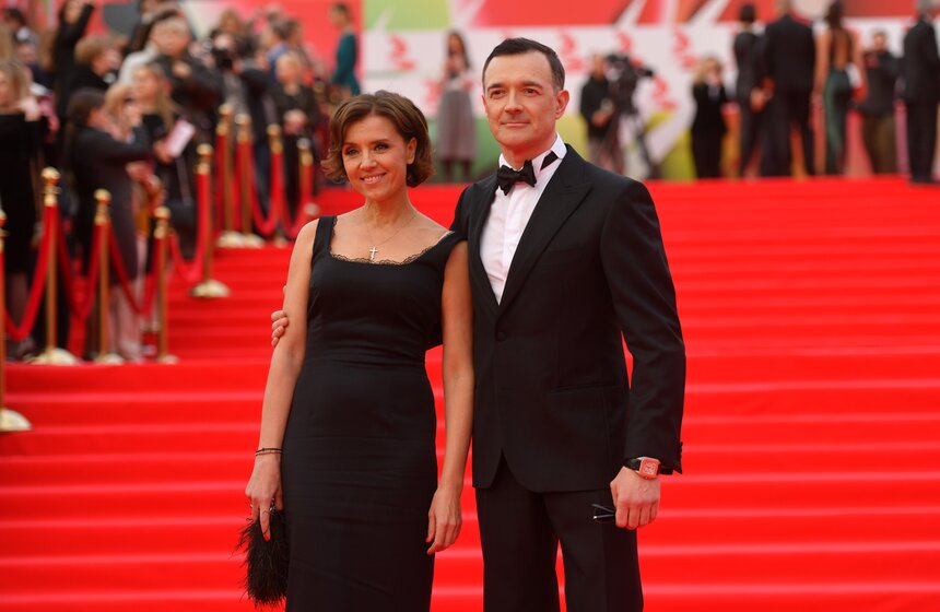 актеры Ксения Алферова и Егор Бероев