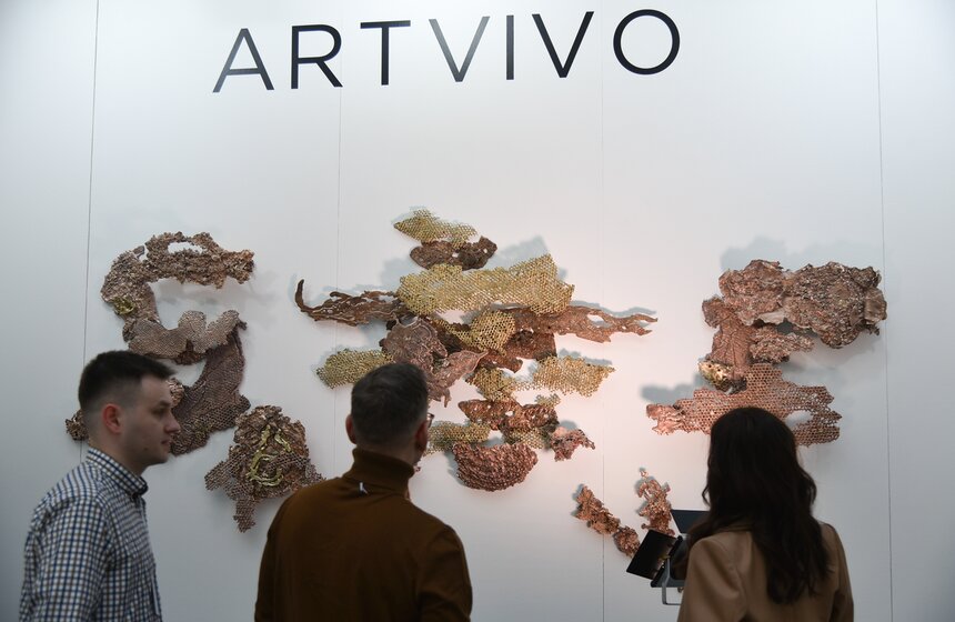 Ярмарка современного и классического искусства "АРТ МОСКВА" стартовала в Гостином дворе 12 фото