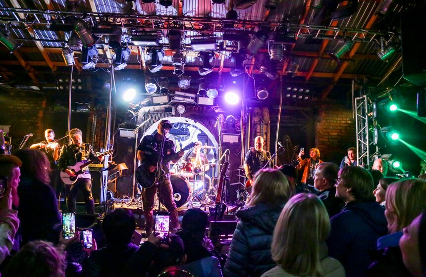 "Ночные волки" открыли мотосезон в Москве 20 фото