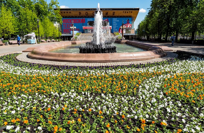 Сезон фонтанов начался в Москве 1 фото