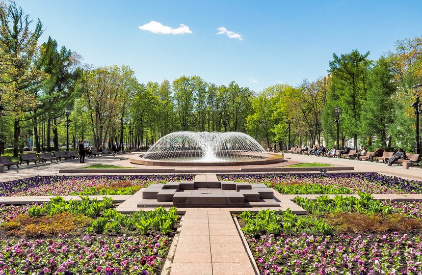 Сезон фонтанов начался в Москве 4 фото