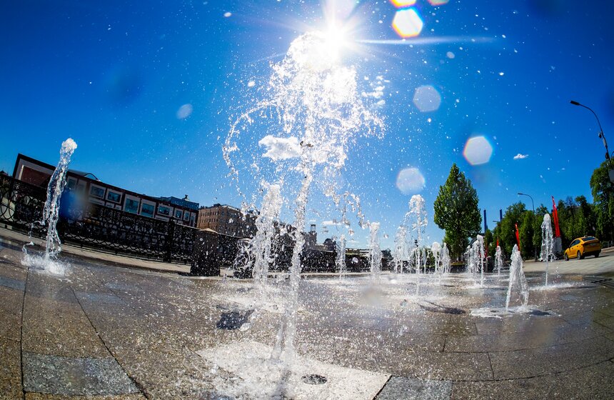 Сезон фонтанов начался в Москве 19 фото