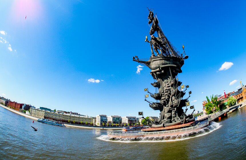 Сезон фонтанов начался в Москве 25 фото