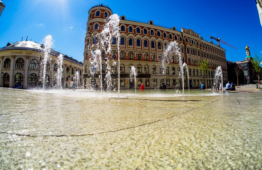 Сезон фонтанов начался в Москве 17 фото