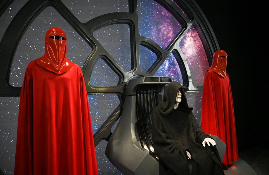 Выставка-косплей "В далекой-далекой Галактике" открылась на ВДНХ 23 фото