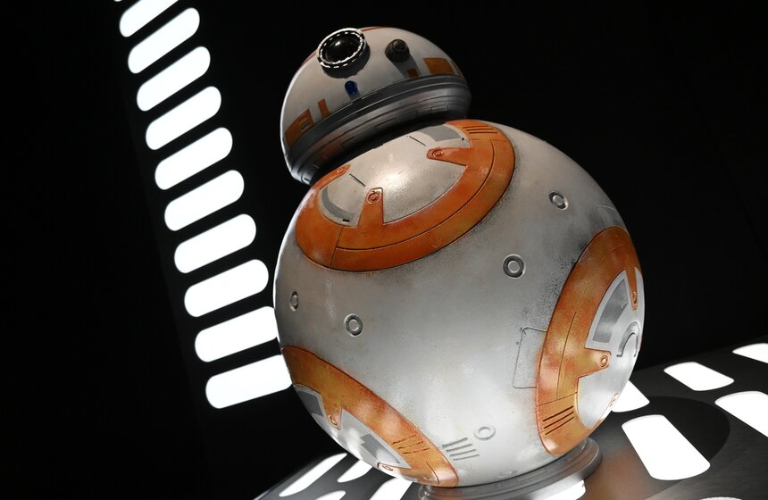 Выставка-косплей "В далекой-далекой Галактике" открылась на ВДНХ 9 фото