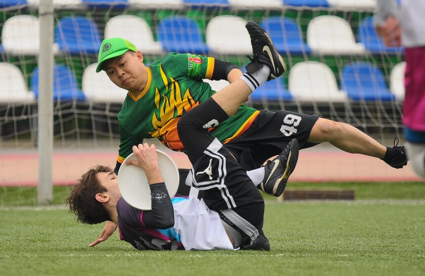 Студенческий турнир по алтимат фрисби "Кубок Конструкторов" состоялся в парке "Останкино" 4 фото