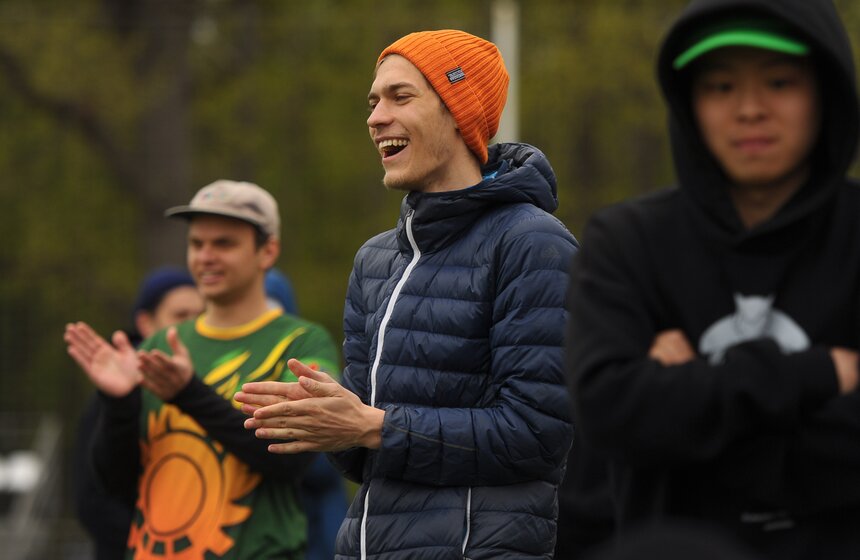 Студенческий турнир по алтимат фрисби "Кубок Конструкторов" состоялся в парке "Останкино" 12 фото