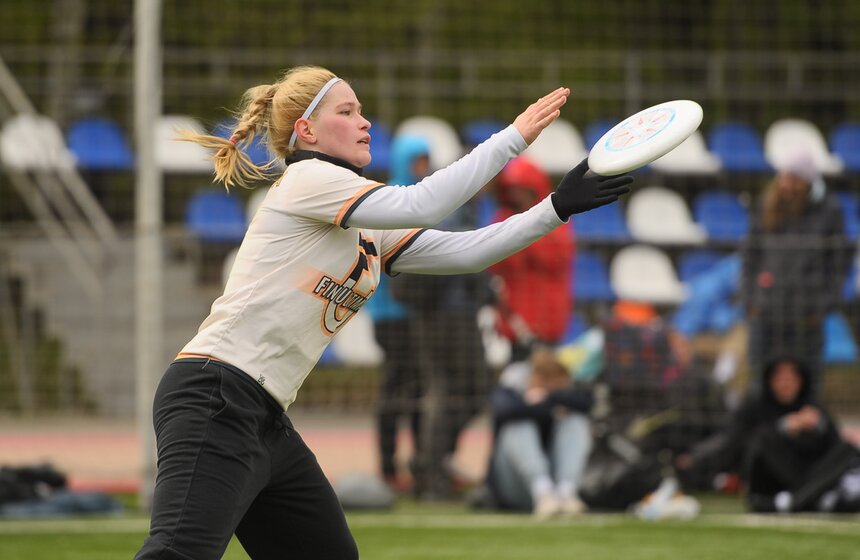 Студенческий турнир по алтимат фрисби "Кубок Конструкторов" состоялся в парке "Останкино" 16 фото