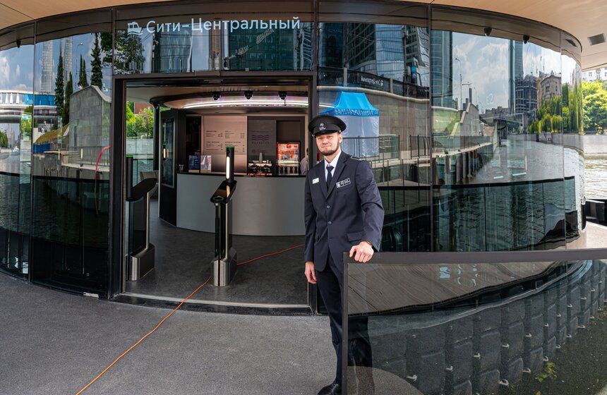 В Москве запустили первый в мире регулярный речной маршрут на электротранспорте 1 фото