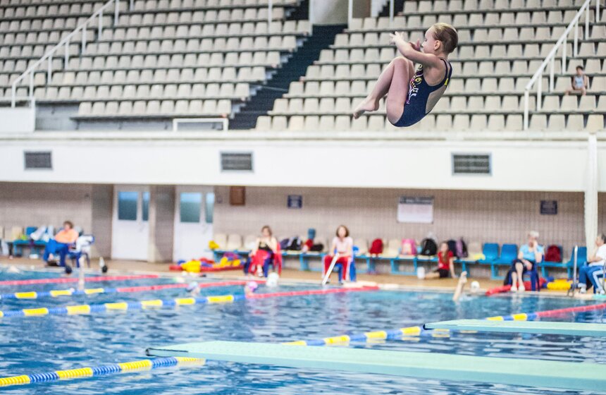 В "Олимпийском" начался чемпионат Москвы по прыжкам в воду 7 фото
