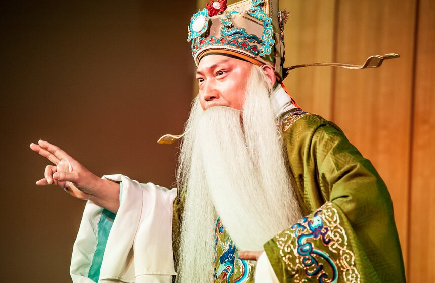 В Москве выступил Хубэйский театр Пекинской оперы 18 фото