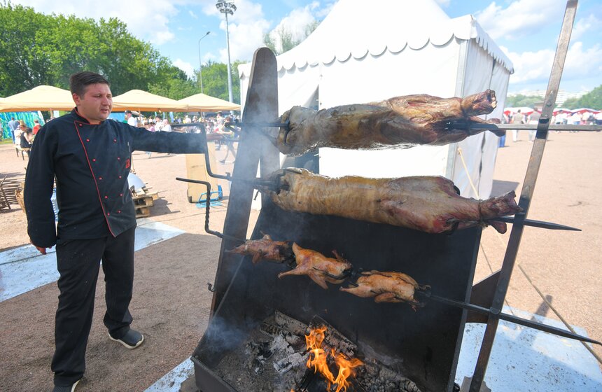Общегородской праздник "Сабантуй-2023" прошел в Москве 8 фото