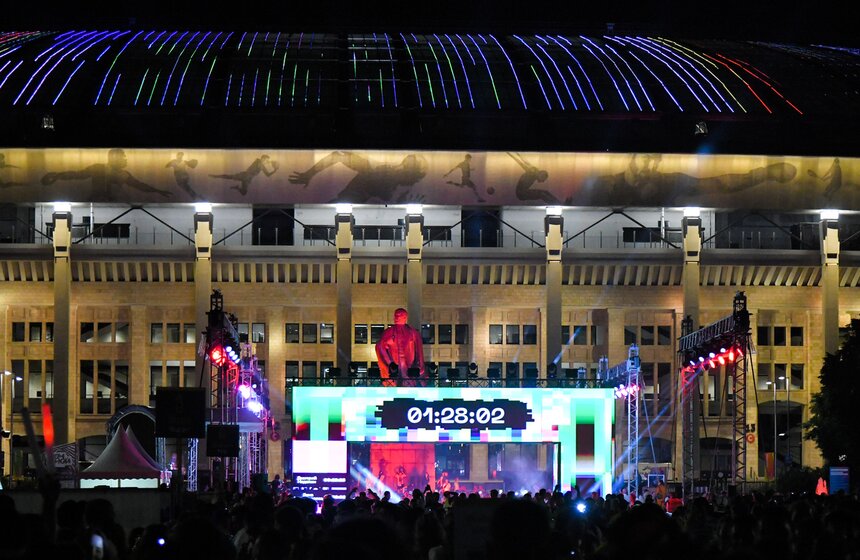 "Ночной забег" прошел в Москве 13 фото