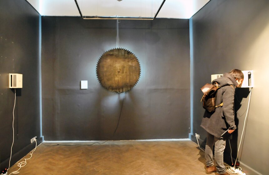 В Москве открылась выставка "Санкт-Петербургский Нуар" 12 фото