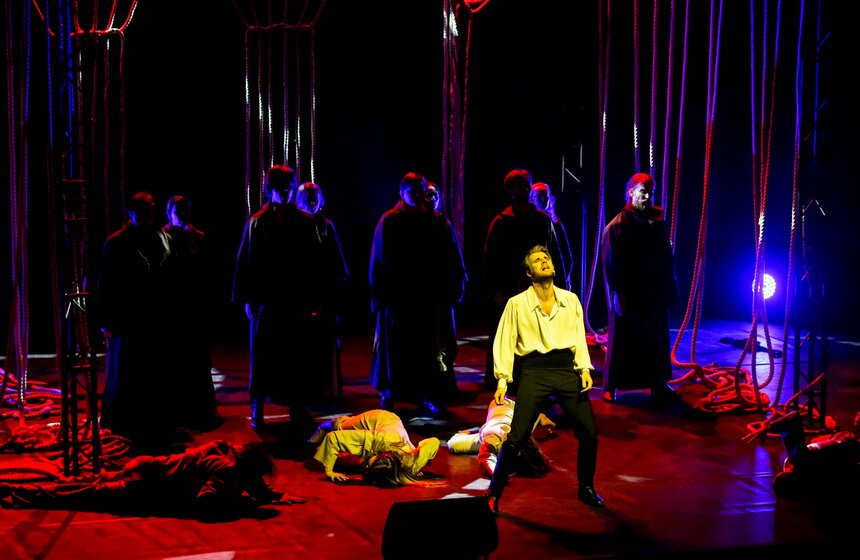 Первый показ рок-оперы "Юнона и Авось" Алексея Рыбникова прошел в театре "Градский Холл" 25 фото