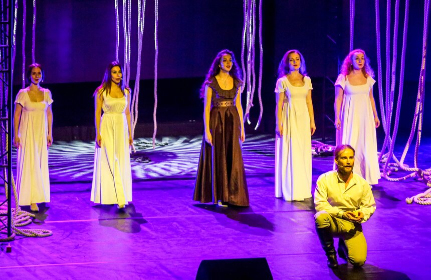 Первый показ рок-оперы "Юнона и Авось" Алексея Рыбникова прошел в театре "Градский Холл" 27 фото