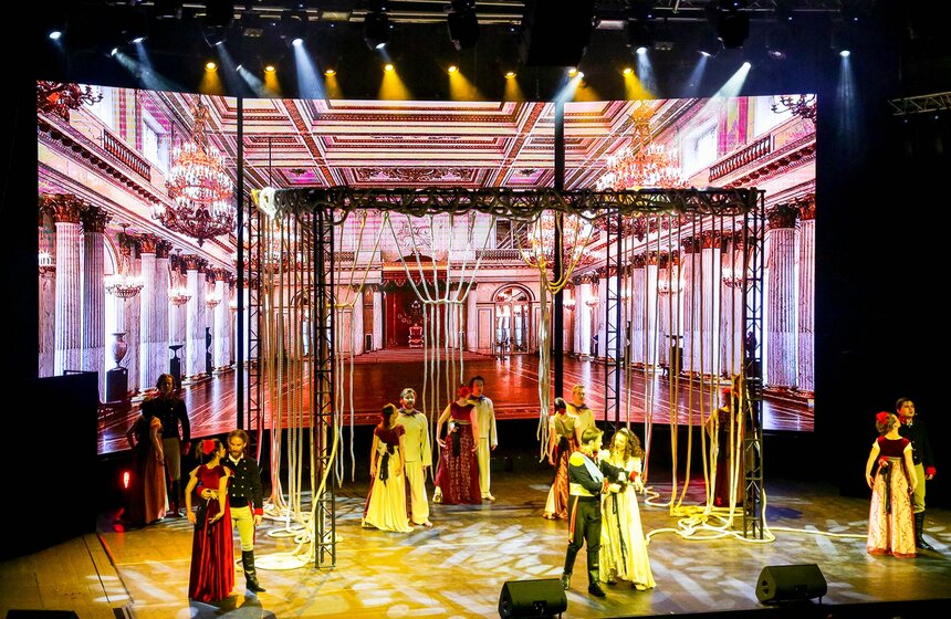 Первый показ рок-оперы "Юнона и Авось" Алексея Рыбникова прошел в театре "Градский Холл" 14 фото