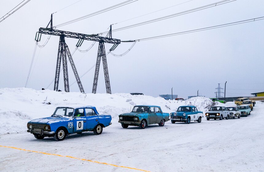 Автогонки на "Москвичах" состоялись на кроссовой трассе "Бородино" 4 фото