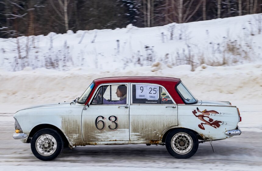 Автогонки на "Москвичах" состоялись на кроссовой трассе "Бородино" 19 фото