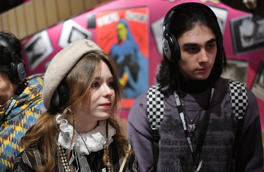 В Москве открылась выставка "Панк-культура. Король и Шут" 20 фото