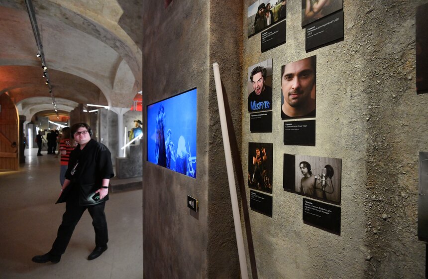 В Москве открылась выставка "Панк-культура. Король и Шут" 31 фото