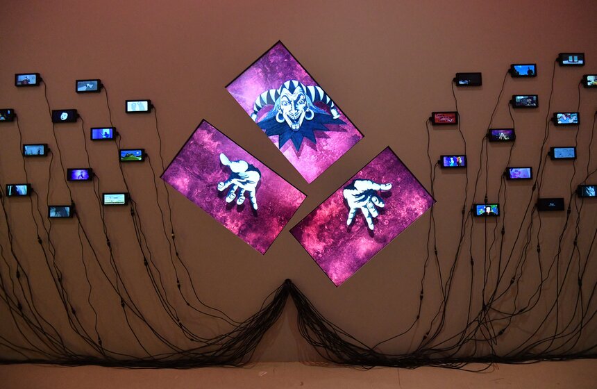 В Москве открылась выставка "Панк-культура. Король и Шут" 27 фото