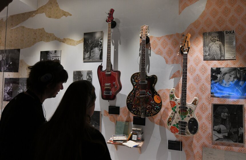 В Москве открылась выставка "Панк-культура. Король и Шут" 11 фото