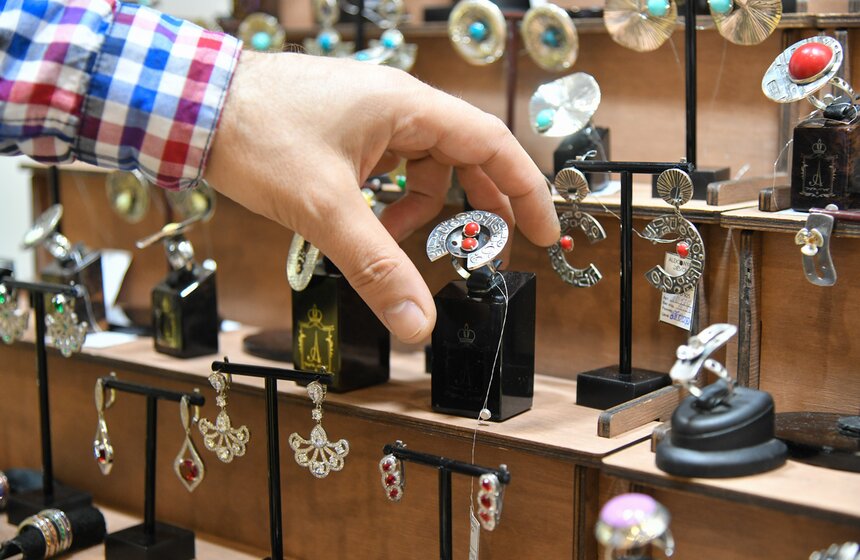 Выставка "Ювелирный вернисаж" состоялась на ВДНХ 11 фото