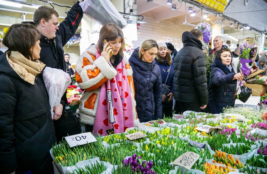 Количество покупок цветов в преддверии 8 Марта уменьшилось в РФ на 3% 17 фото