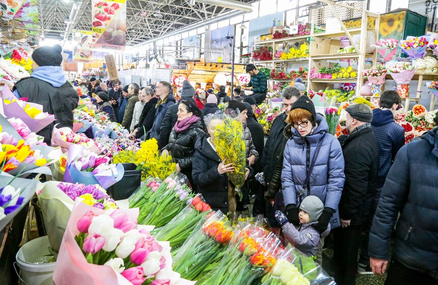 Количество покупок цветов в преддверии 8 Марта уменьшилось в РФ на 3% 7 фото
