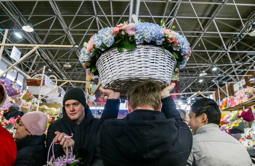 Количество покупок цветов в преддверии 8 Марта уменьшилось в РФ на 3% 3 фото