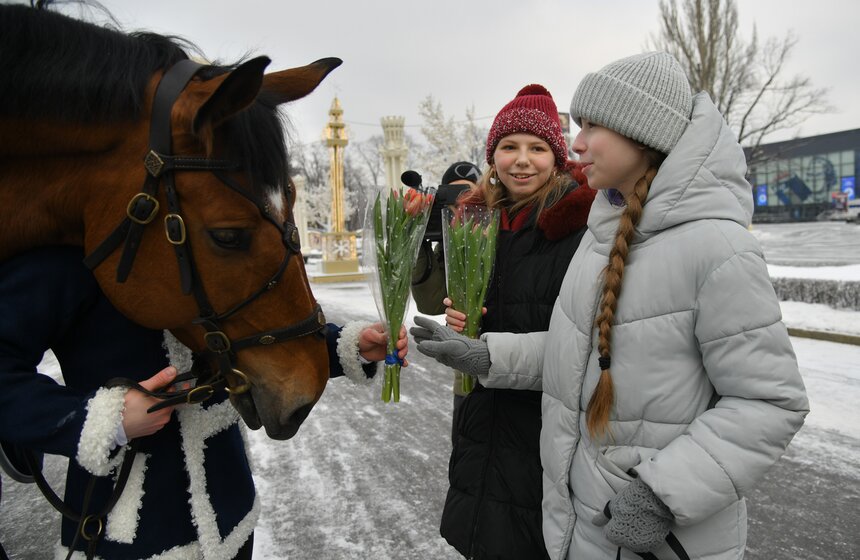 Специальная тематическая программа к 8 Марта прошла на ВДНХ 11 фото
