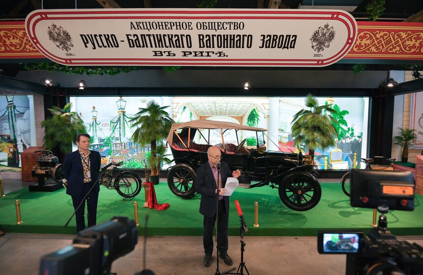 В Музее гаража особого назначения представили выставку об автомобилизации России 1 фото