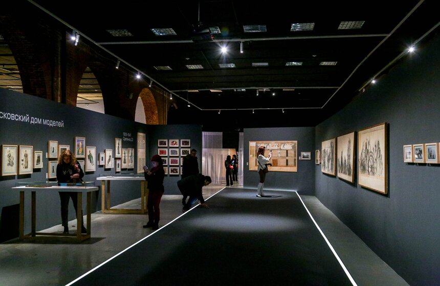 Выставка "Дом моделей. Индустрия образов" открылась в Музее Москвы 1 фото