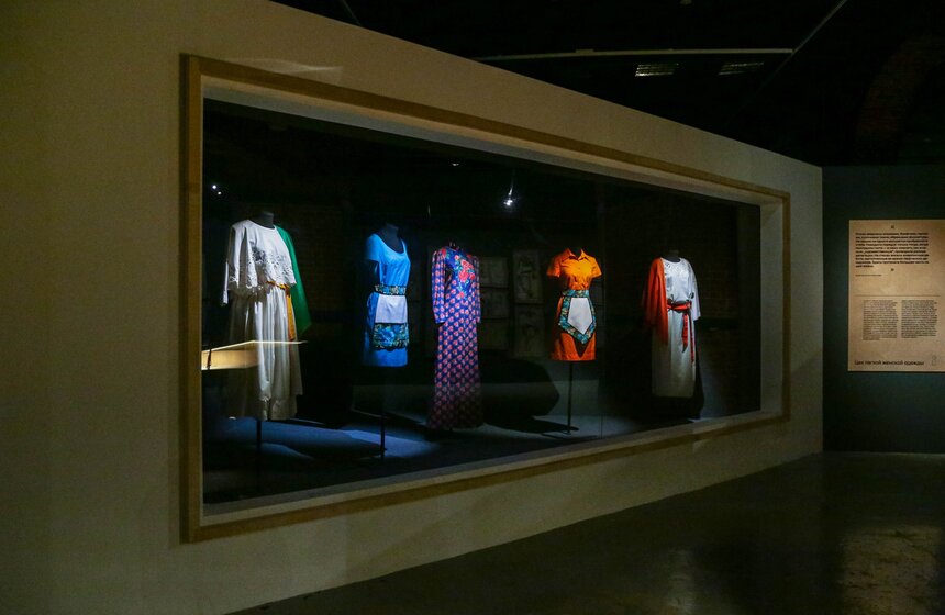 Выставка "Дом моделей. Индустрия образов" открылась в Музее Москвы 6 фото