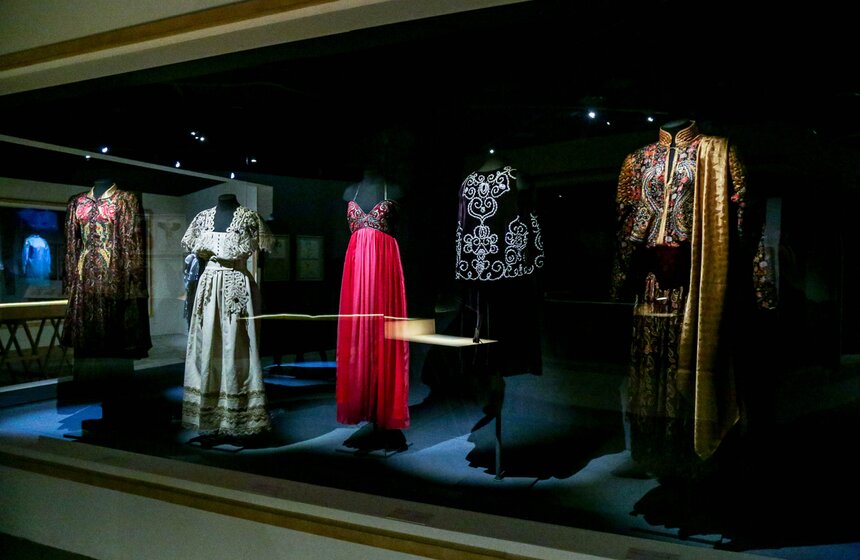 Выставка "Дом моделей. Индустрия образов" открылась в Музее Москвы 14 фото