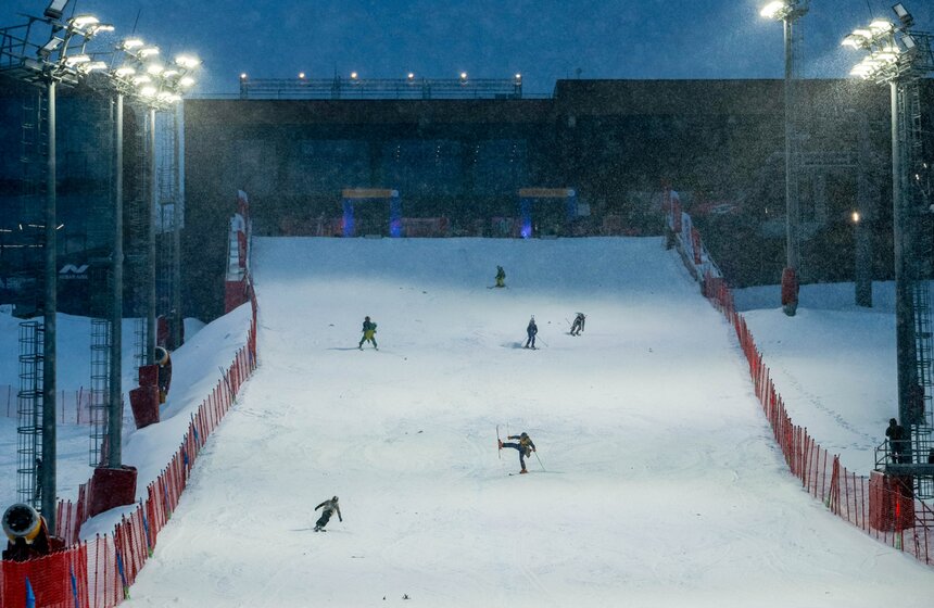 Спортивный карнавал Sparrow Hills 2023 провели в столице 22 фото