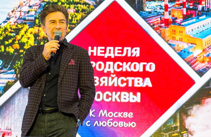 Выставка коммунальной и спасательной техники открылась в "Острове Мечты" 31 фото