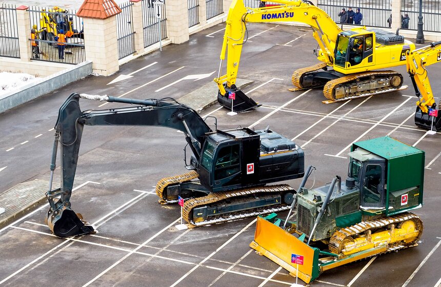 Выставка коммунальной и спасательной техники открылась в "Острове Мечты" 2 фото