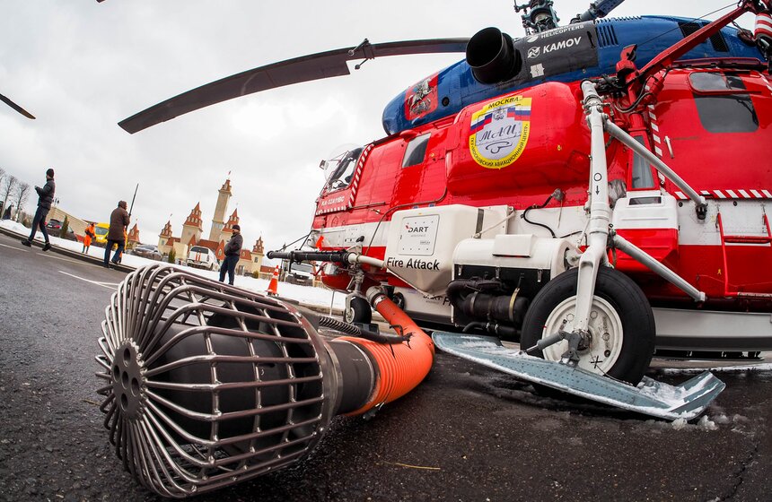 Выставка коммунальной и спасательной техники открылась в "Острове Мечты" 26 фото