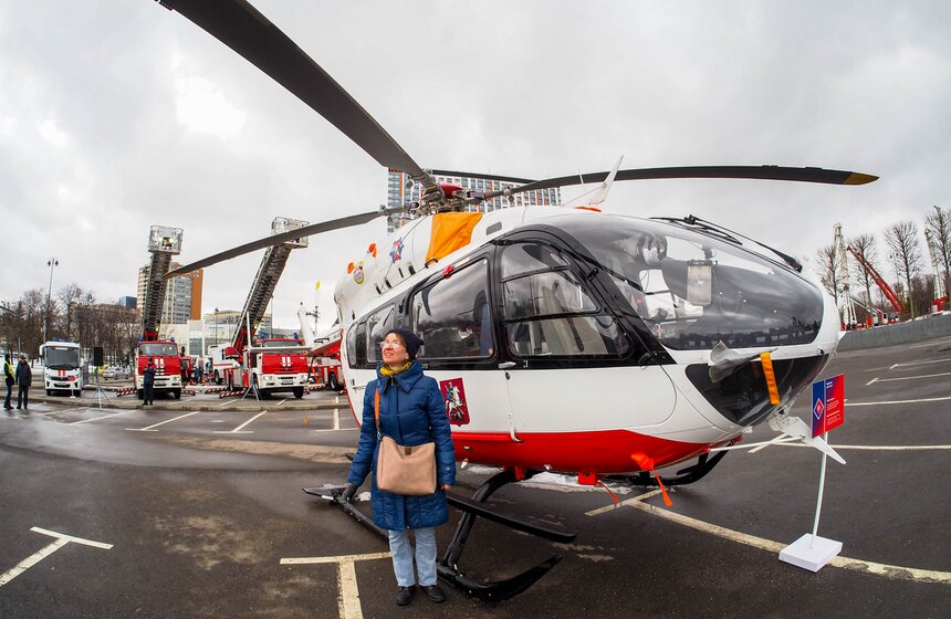 Выставка коммунальной и спасательной техники открылась в "Острове Мечты" 27 фото