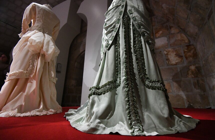 Выставка "ЛАМАНОВА. Русский дресс-код" открылась в Старом Английском дворе 14 фото