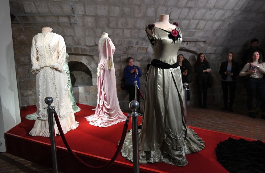 Выставка "ЛАМАНОВА. Русский дресс-код" открылась в Старом Английском дворе 11 фото