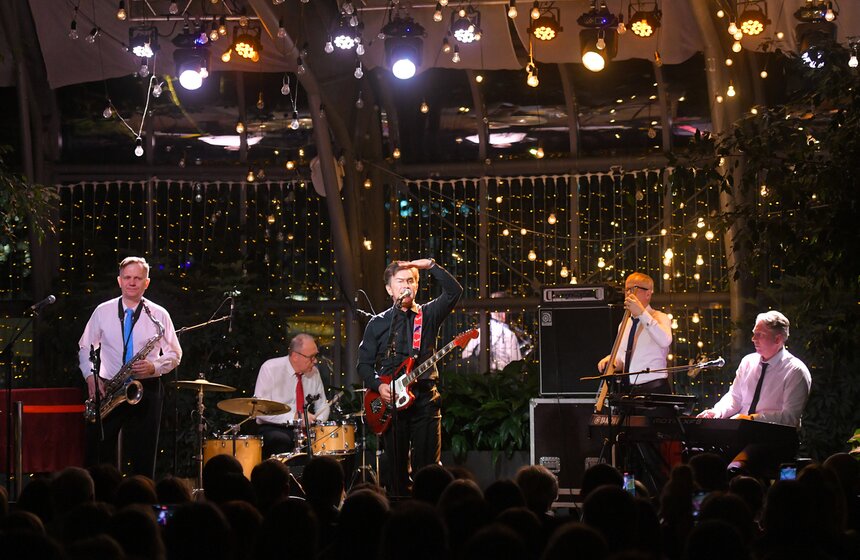 Праздничный концерт Валерия Сюткина прошел на ВДНХ 2 фото